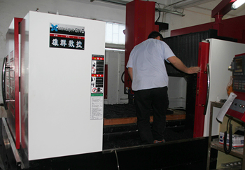 冠誠(chéng)設(shè)備--CNC數(shù)控加工中心